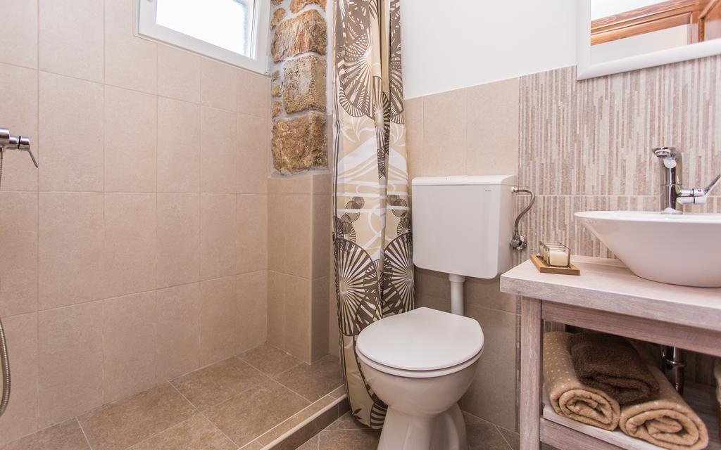 Apartman Bonaca Vrbnik Eksteriør billede