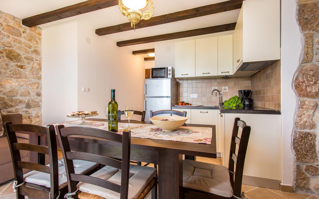 Apartman Bonaca Vrbnik Eksteriør billede