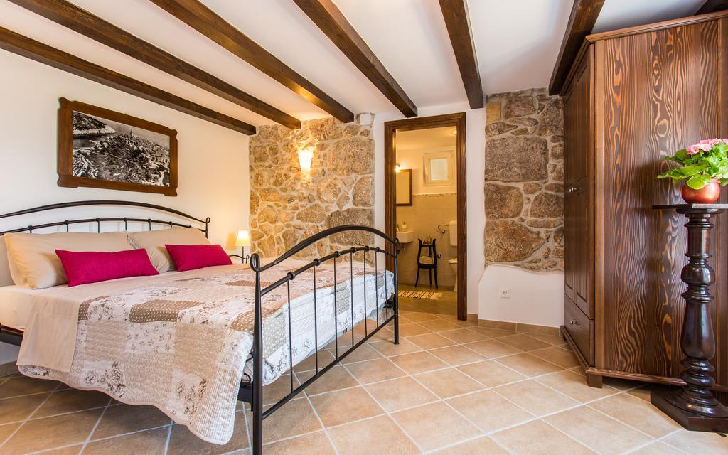 Apartman Bonaca Vrbnik Eksteriør billede